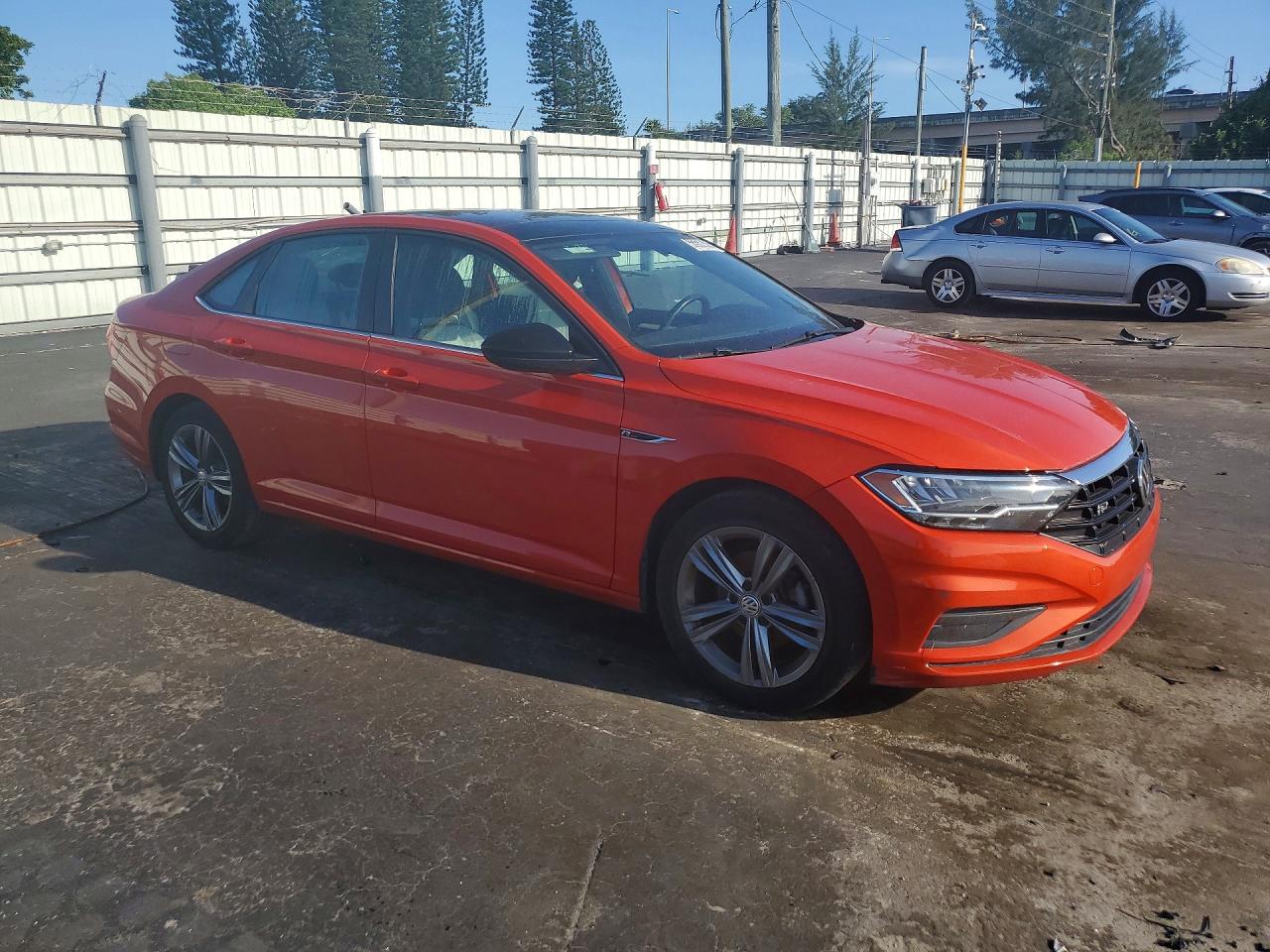 Volkswagen Jetta S