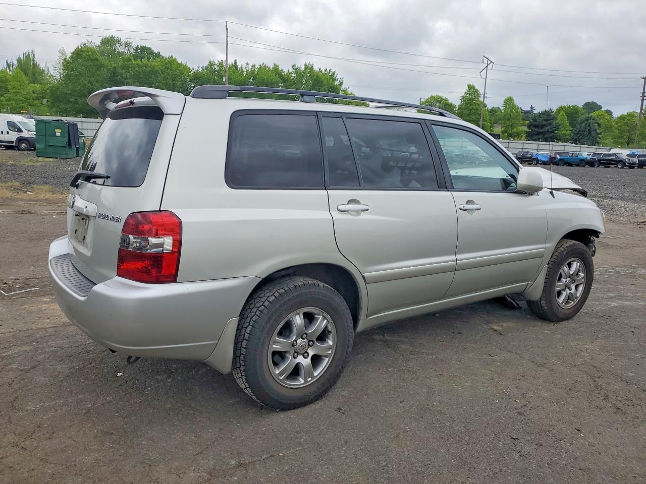 Toyota Highlander Base