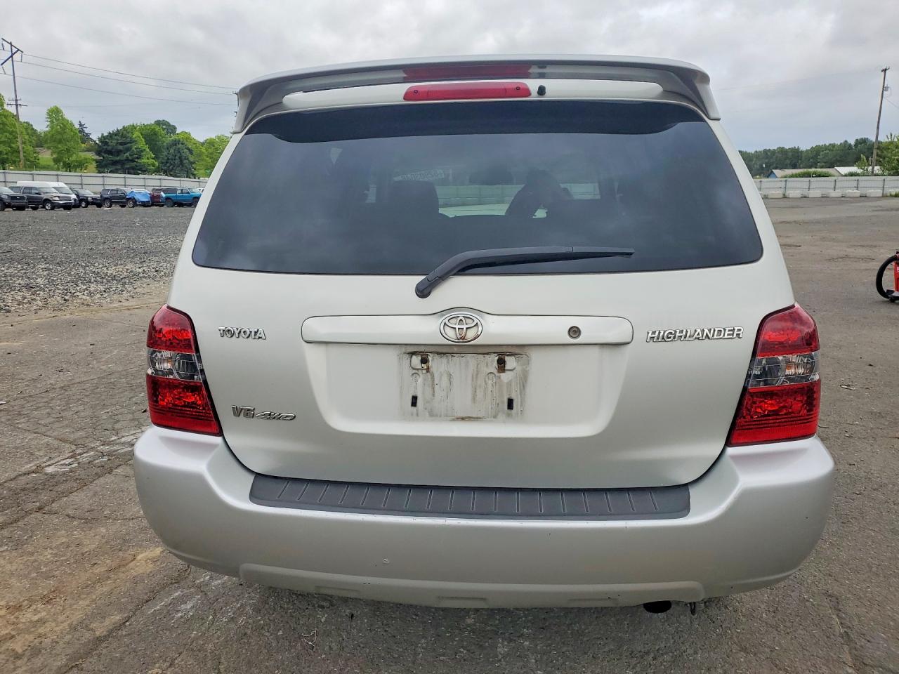 Toyota Highlander Base