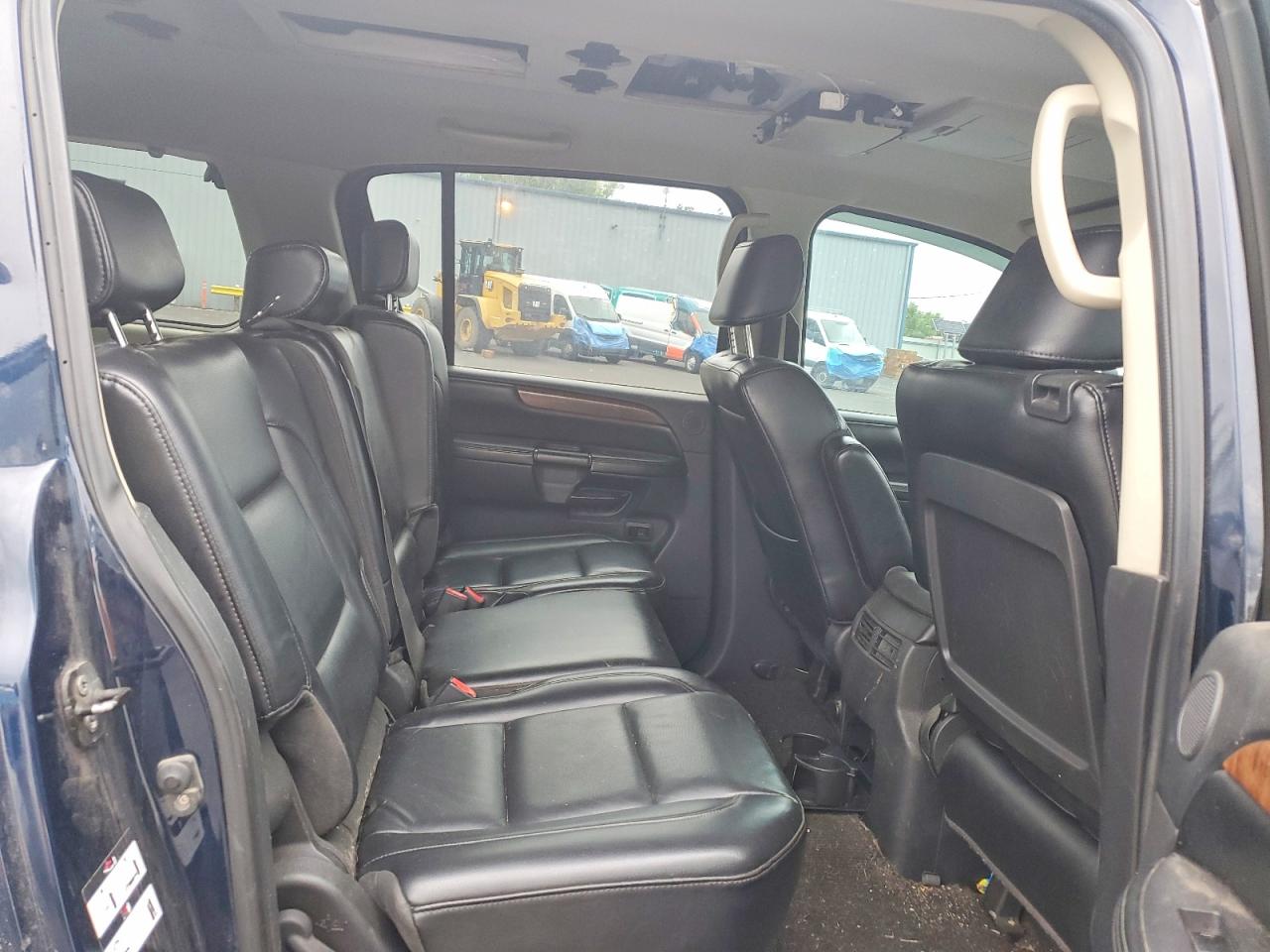 Nissan Armada Se