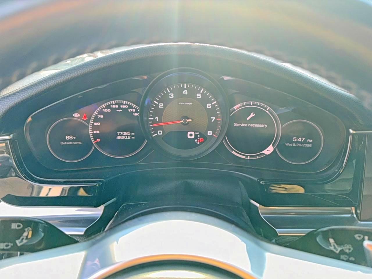 Porsche Panamera 4
