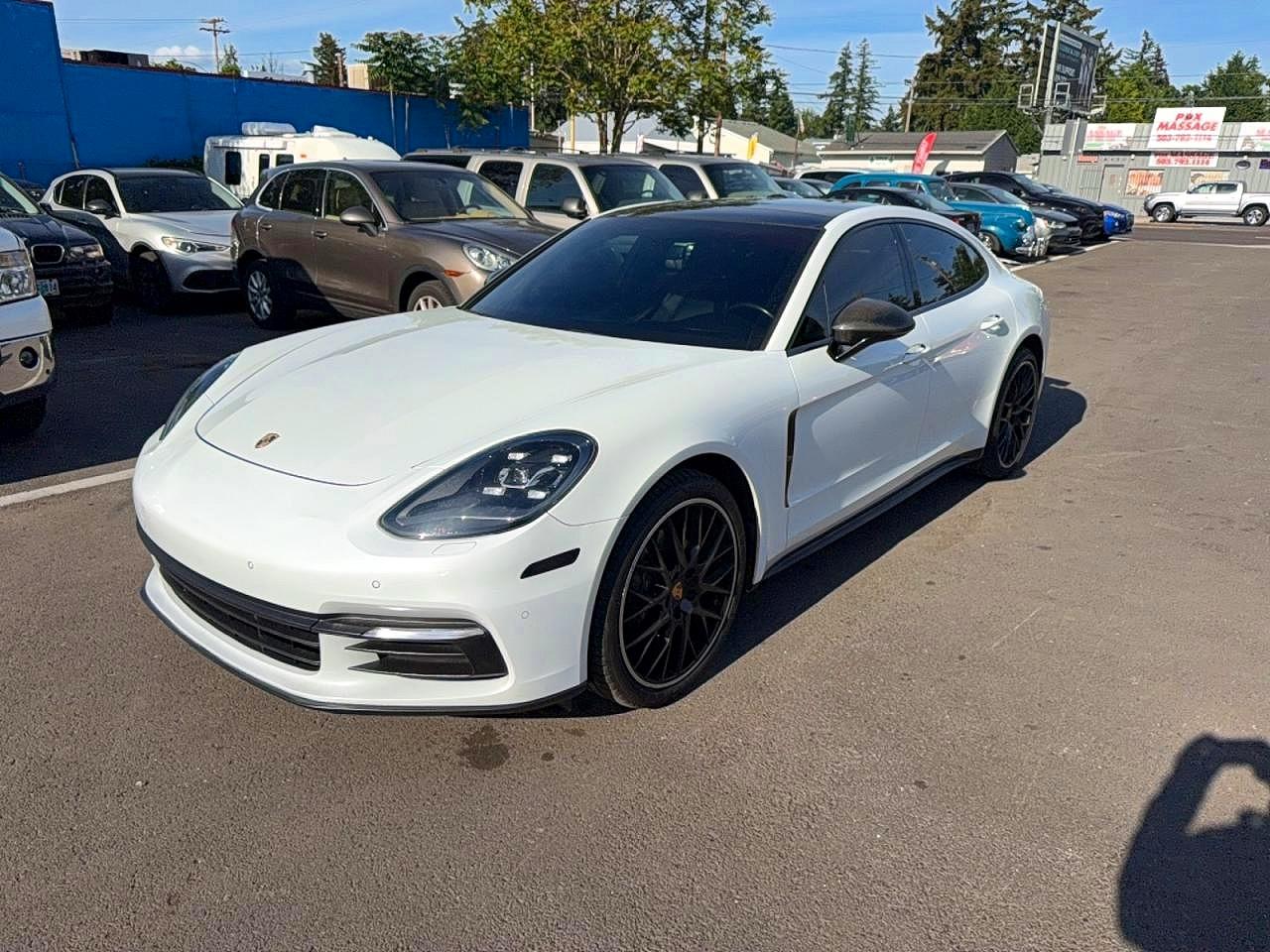 Porsche Panamera 4
