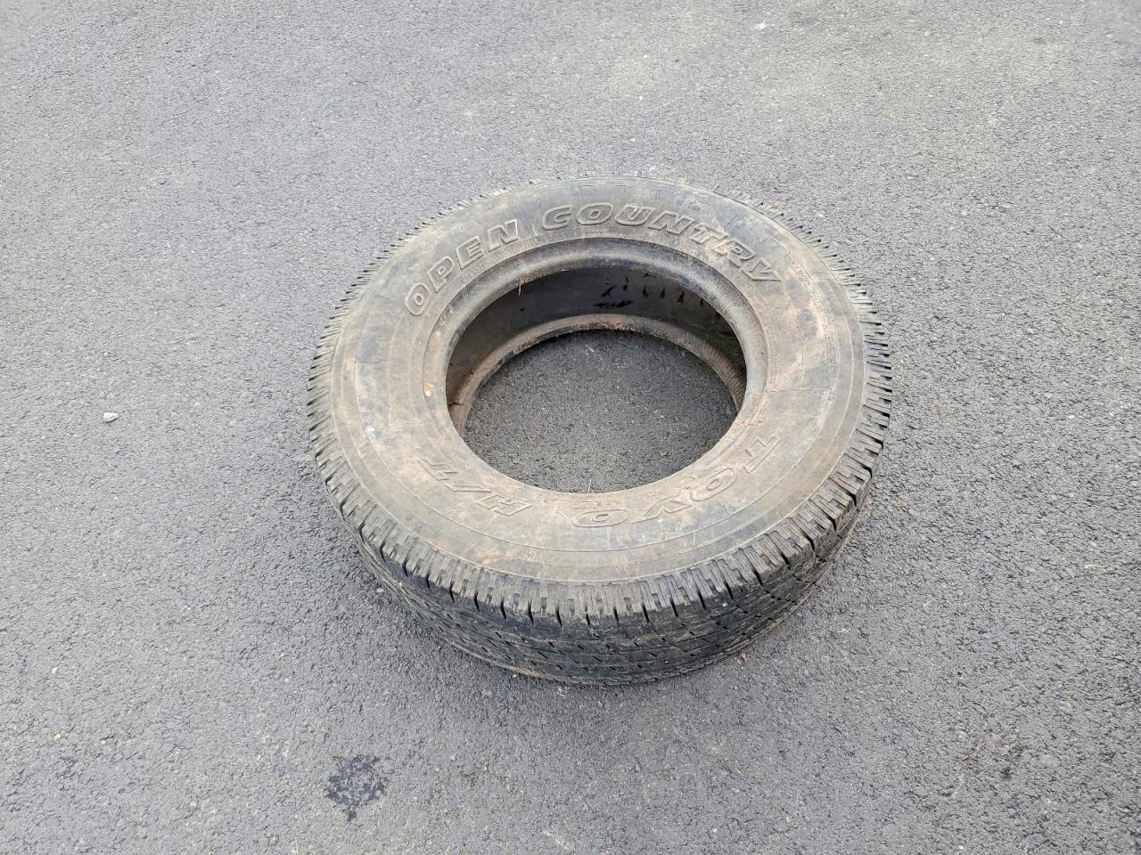 Toyota Tacoma Base