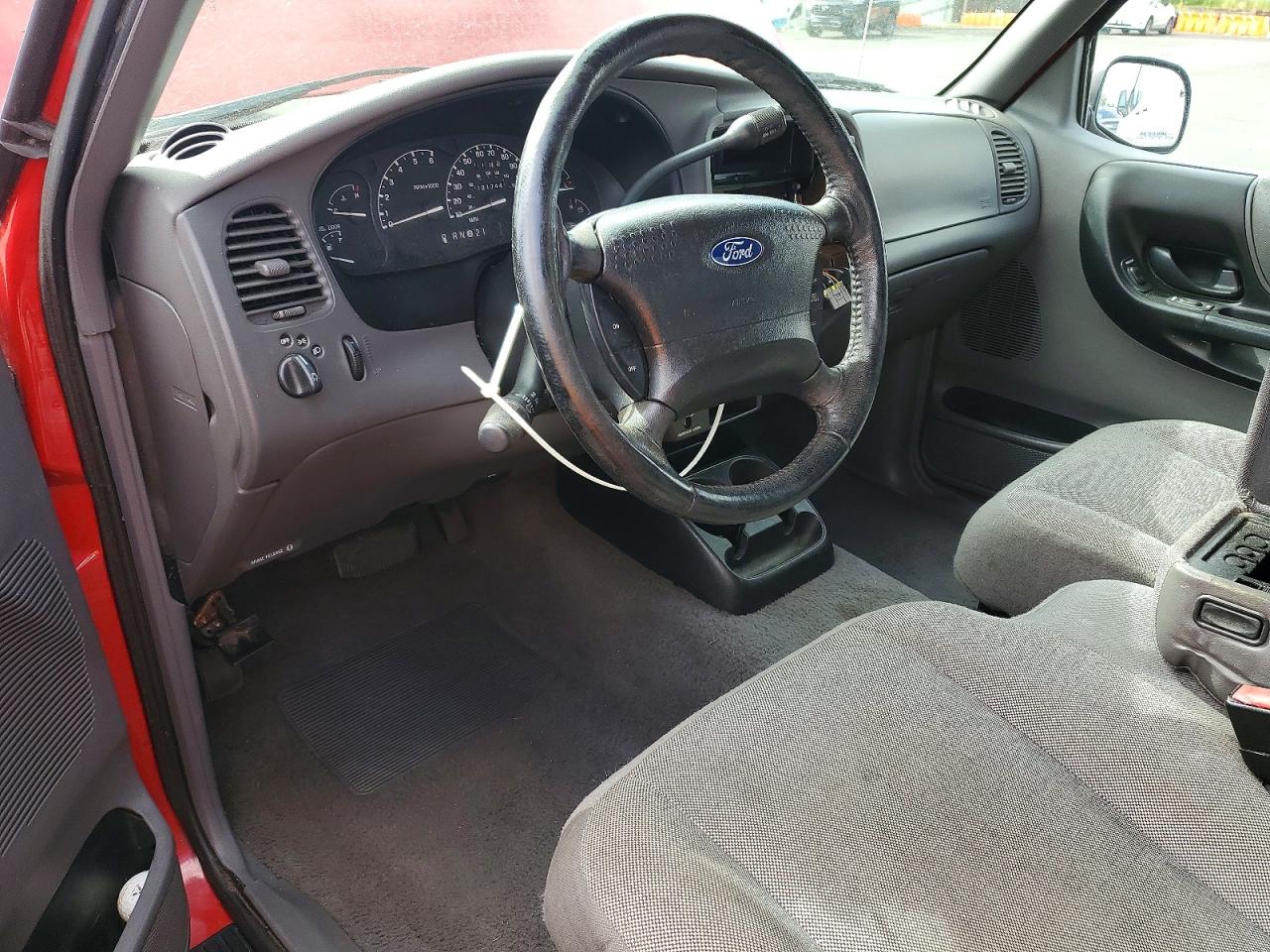 Ford Ranger Super Cab