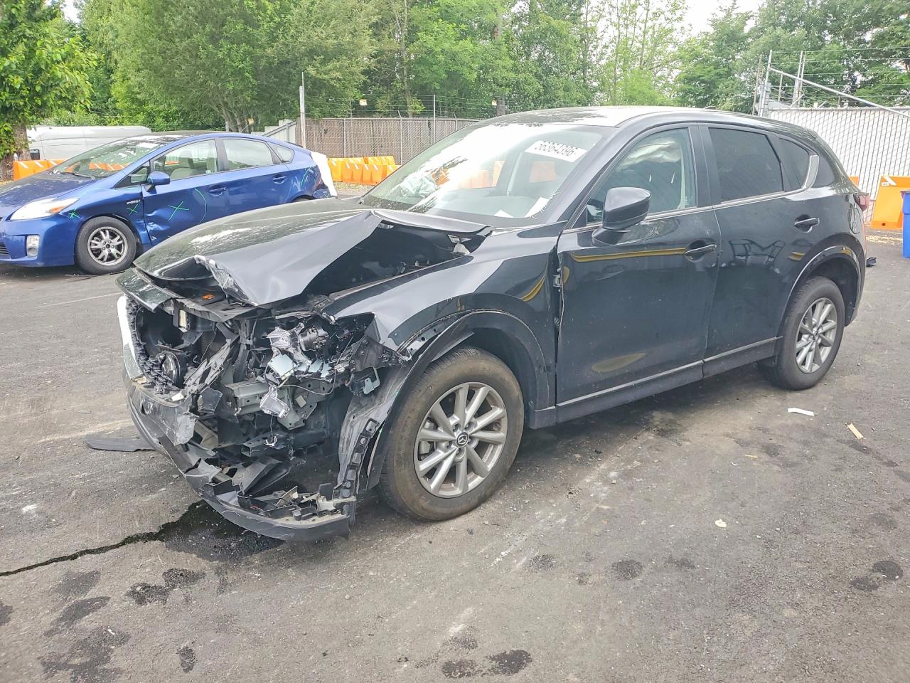 Salvage Mazda Cx Image
