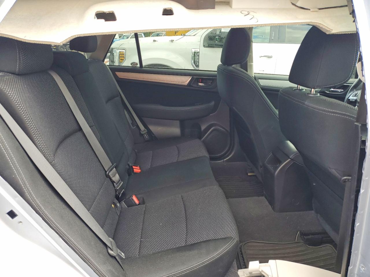 Subaru Outback 2.5i Premium