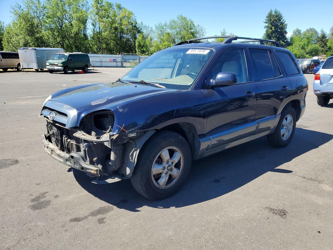 Salvage Hyundai SANTA FE Image