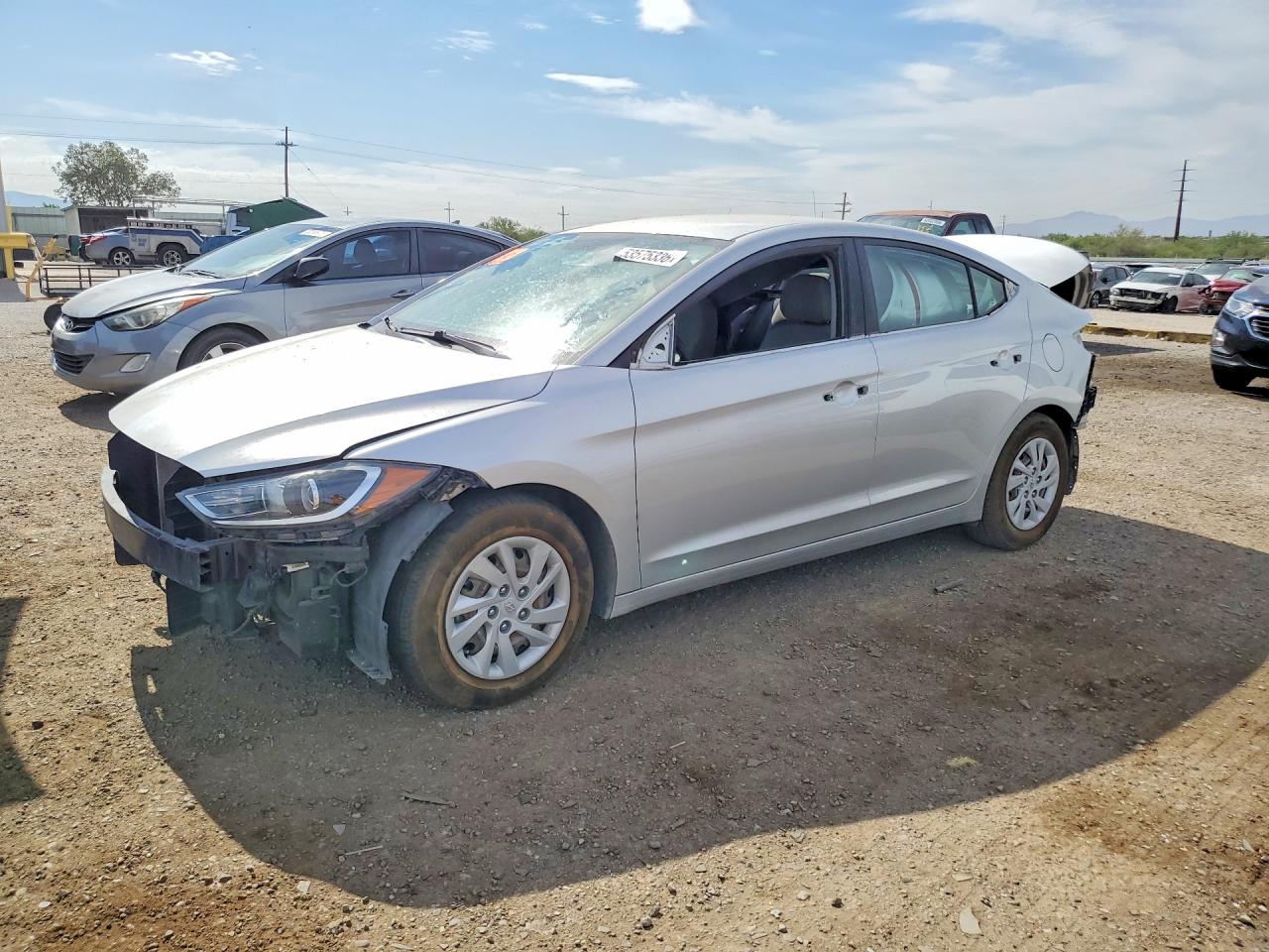 Salvage Hyundai ELANTRA Image