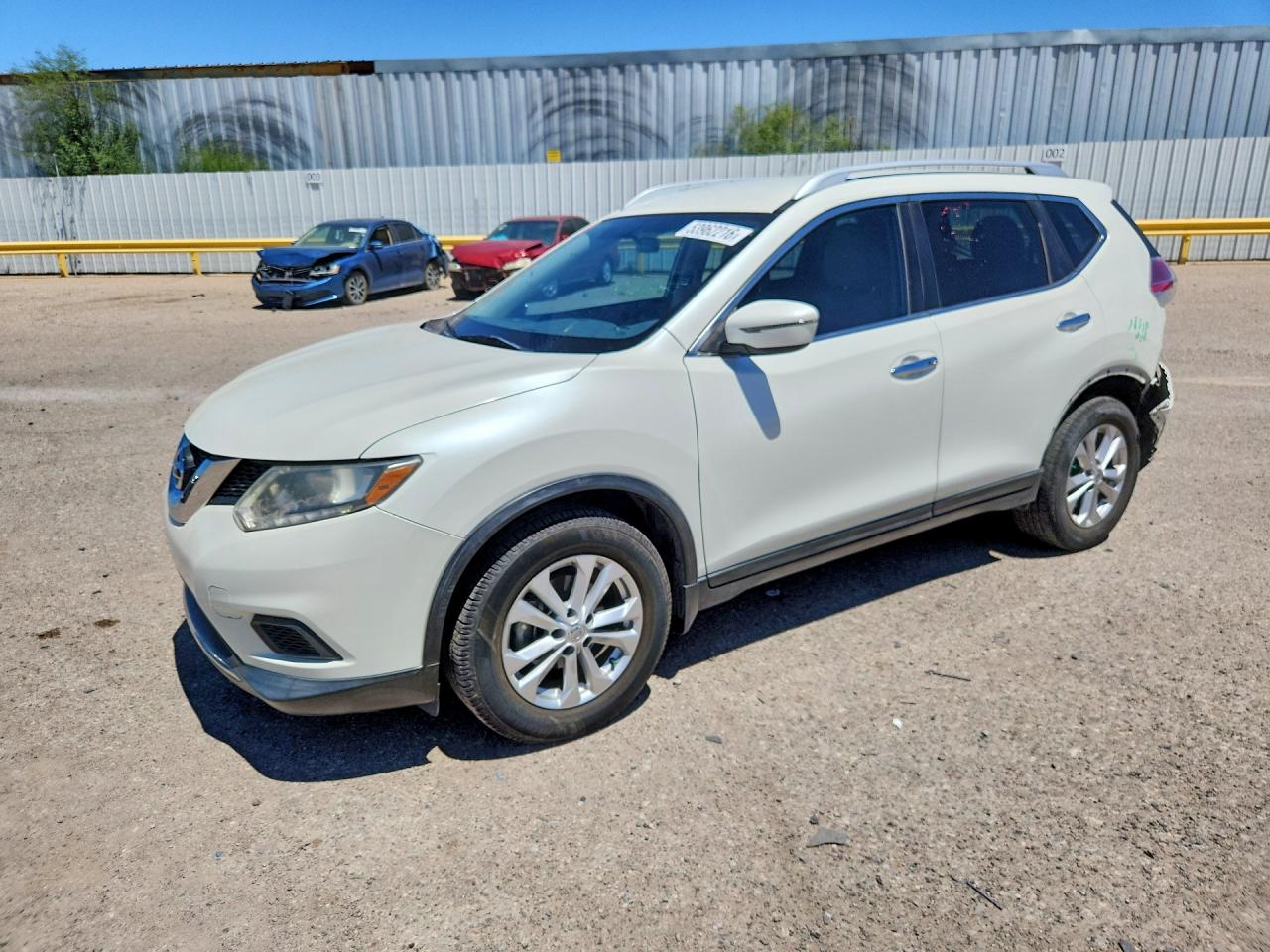 Salvage Nissan Rogue Image