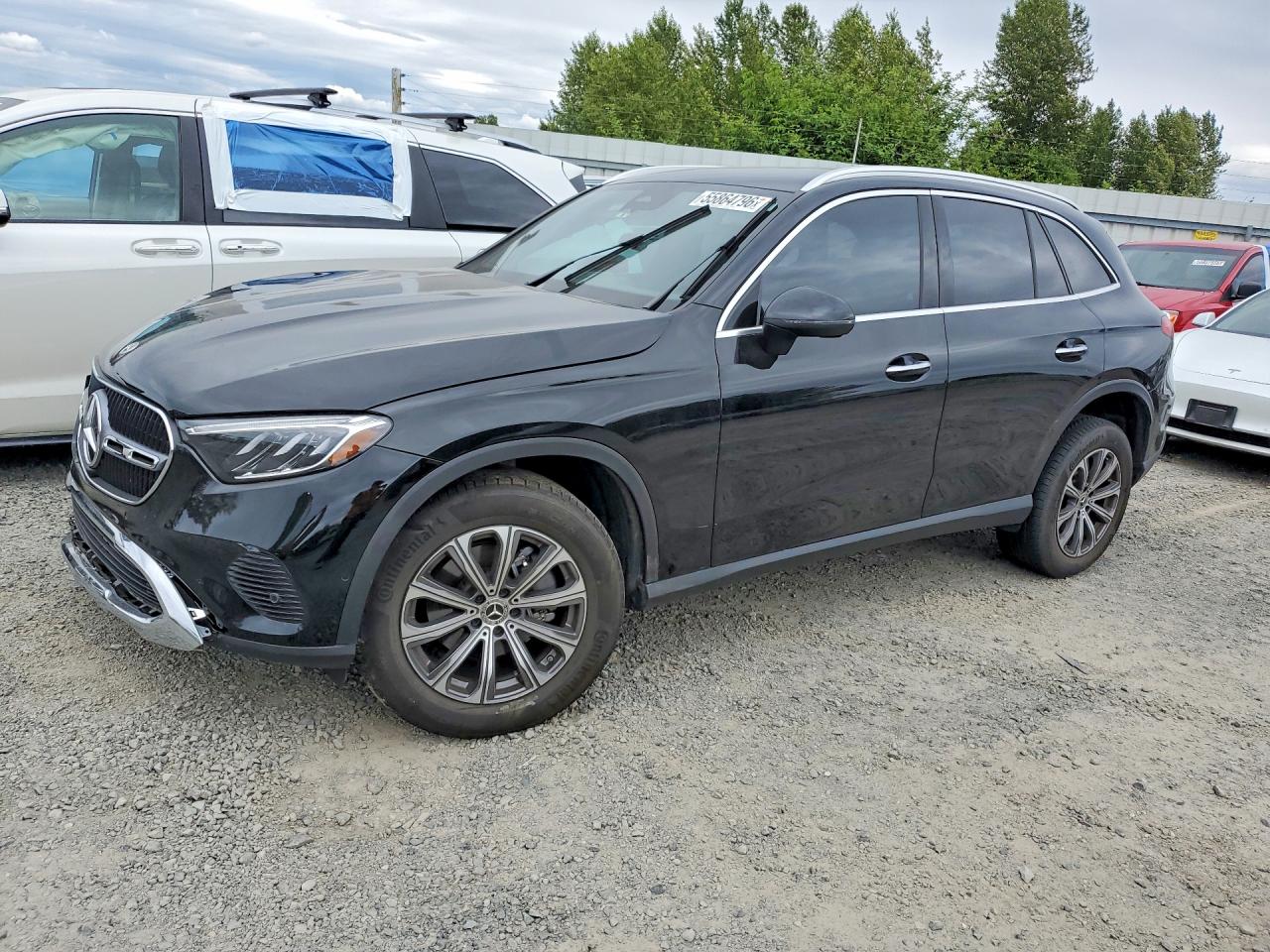 Salvage Mercedes-Benz GLC Image