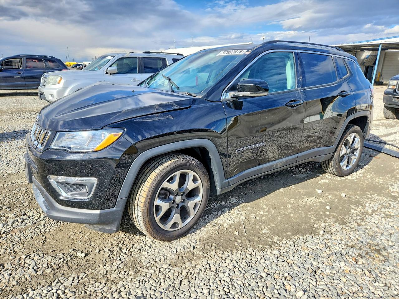 Salvage Jeep Compass Image