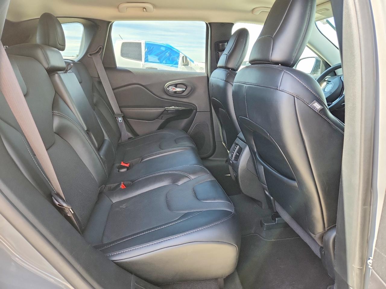 Jeep Cherokee Altitude Lux