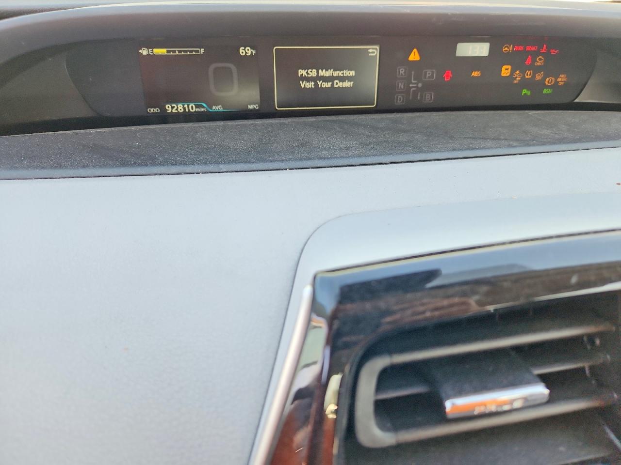 Toyota Prius Le Awd-e