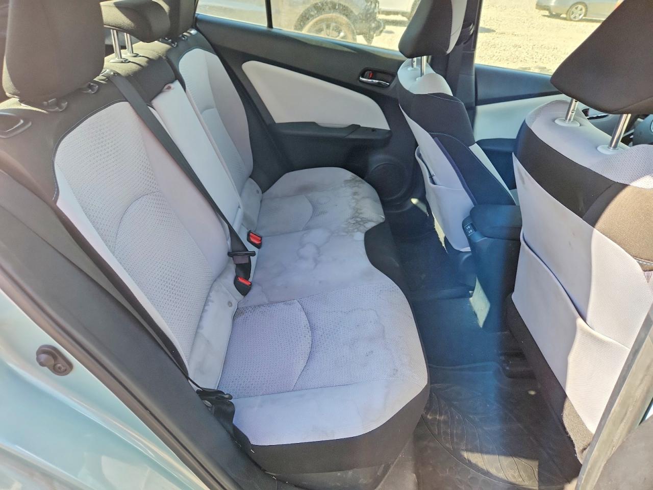 Toyota Prius Le Awd-e