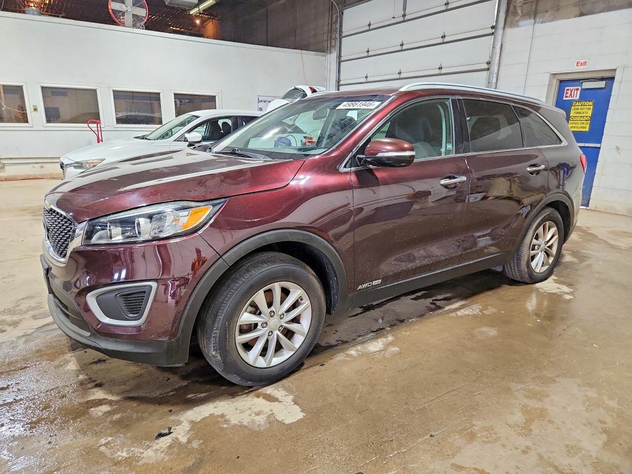 Salvage Kia Sorento Image