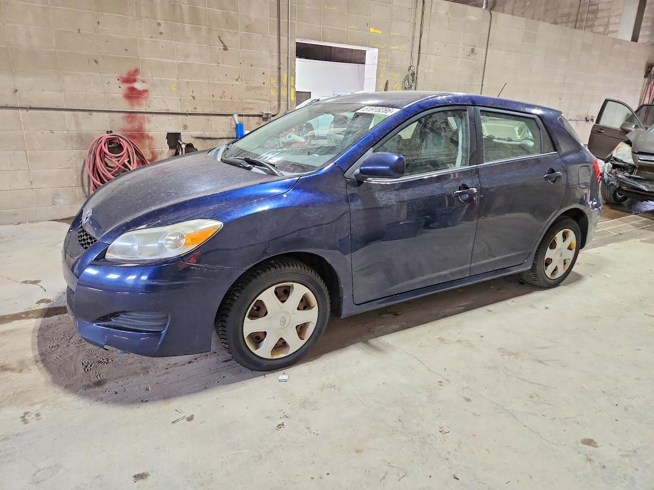 Salvage Toyota Matrix Image