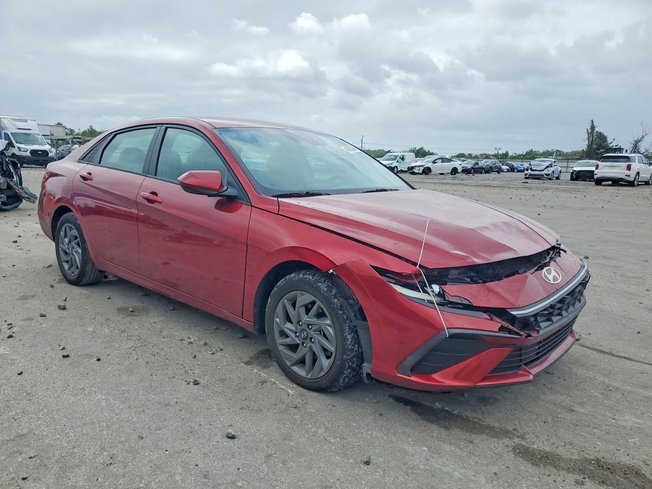 Hyundai ELANTRA Sel