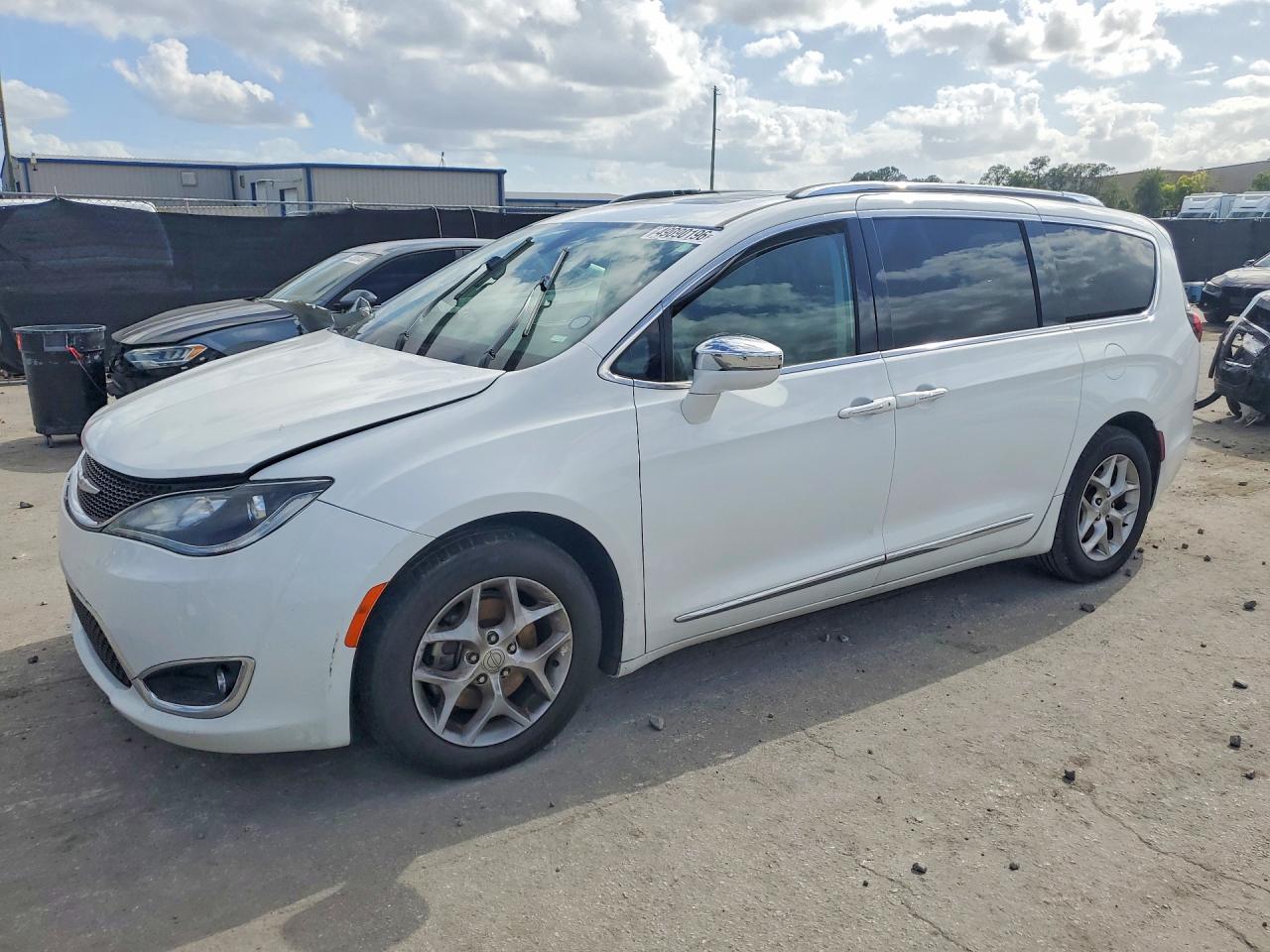 2020 Chrysler Pacifica 2C4RC1GG0LR******