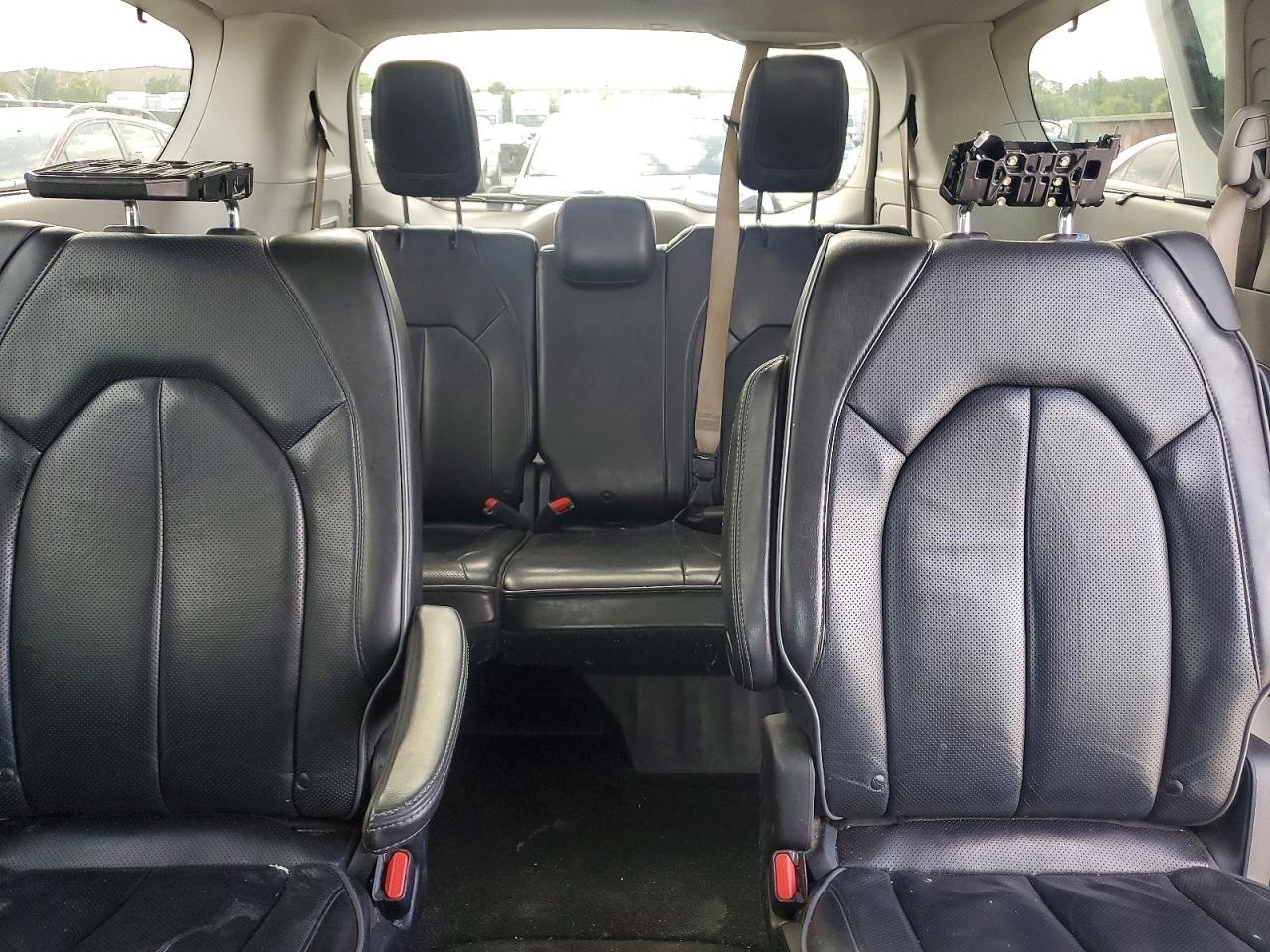 Chrysler Pacifica Limited