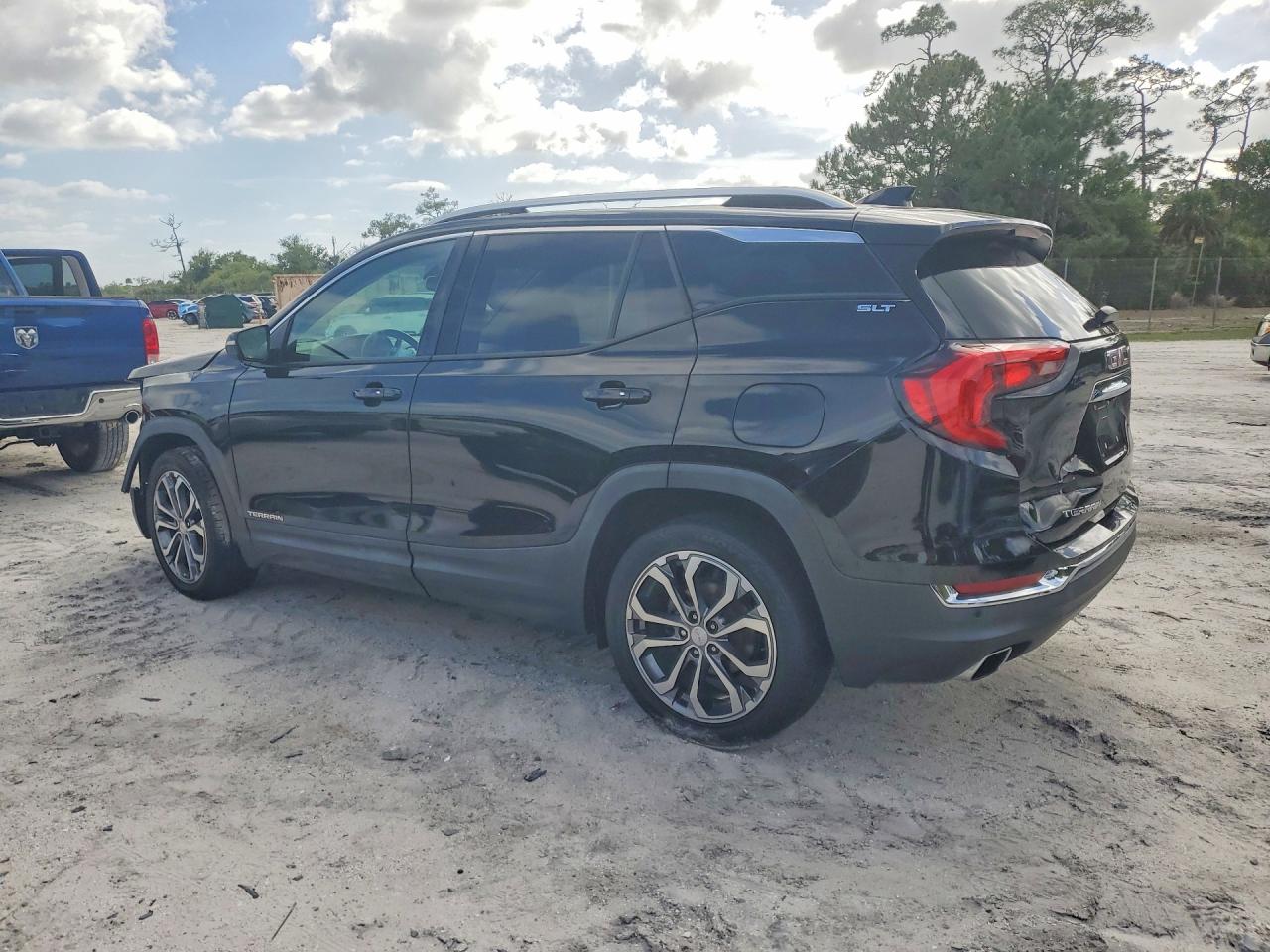 GMC Terrain Slt