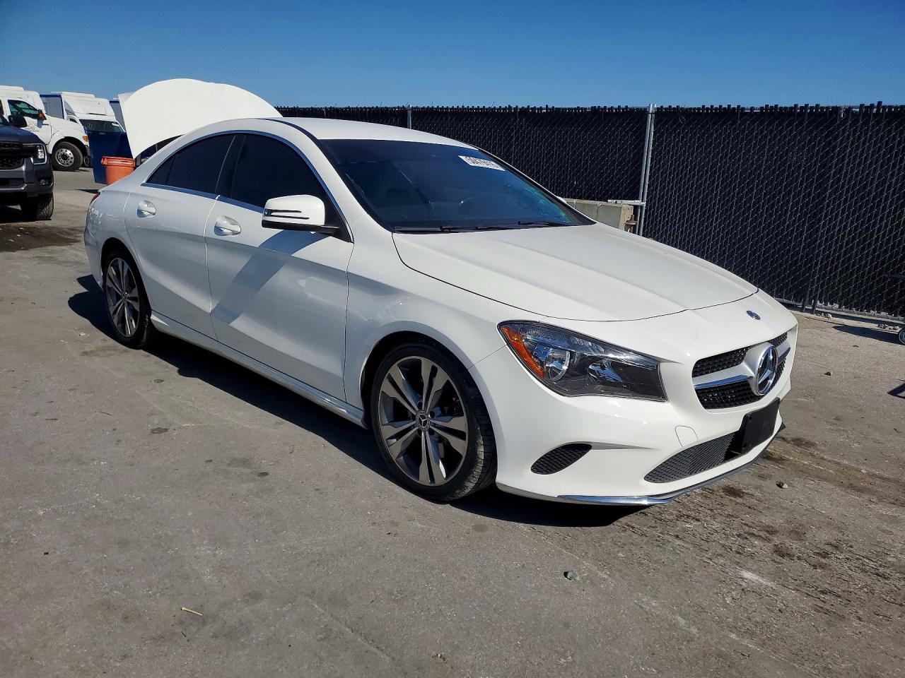 Mercedes-Benz Cla-class 250