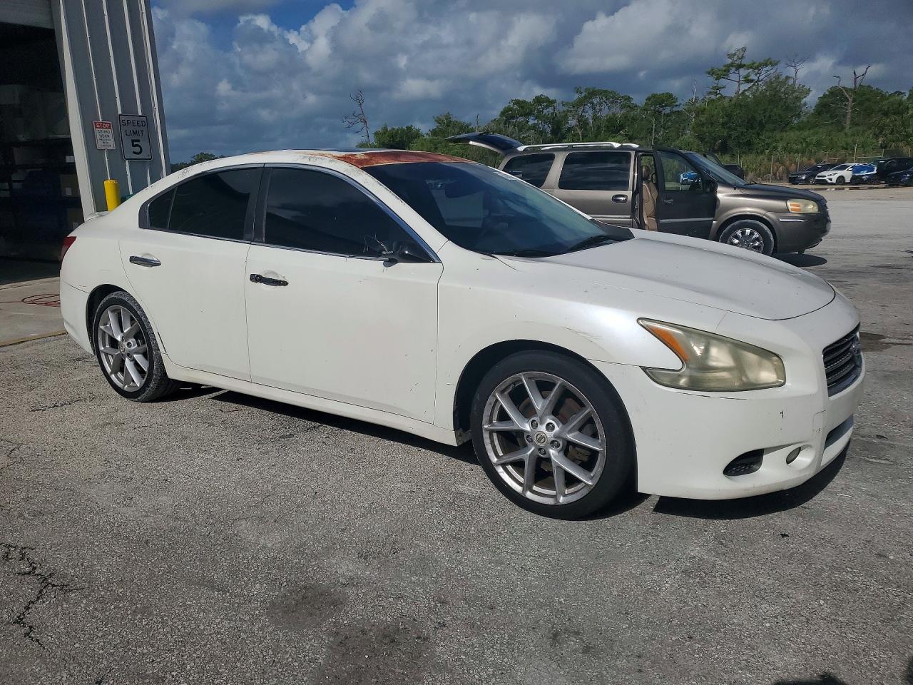 Nissan Maxima 3.5 S