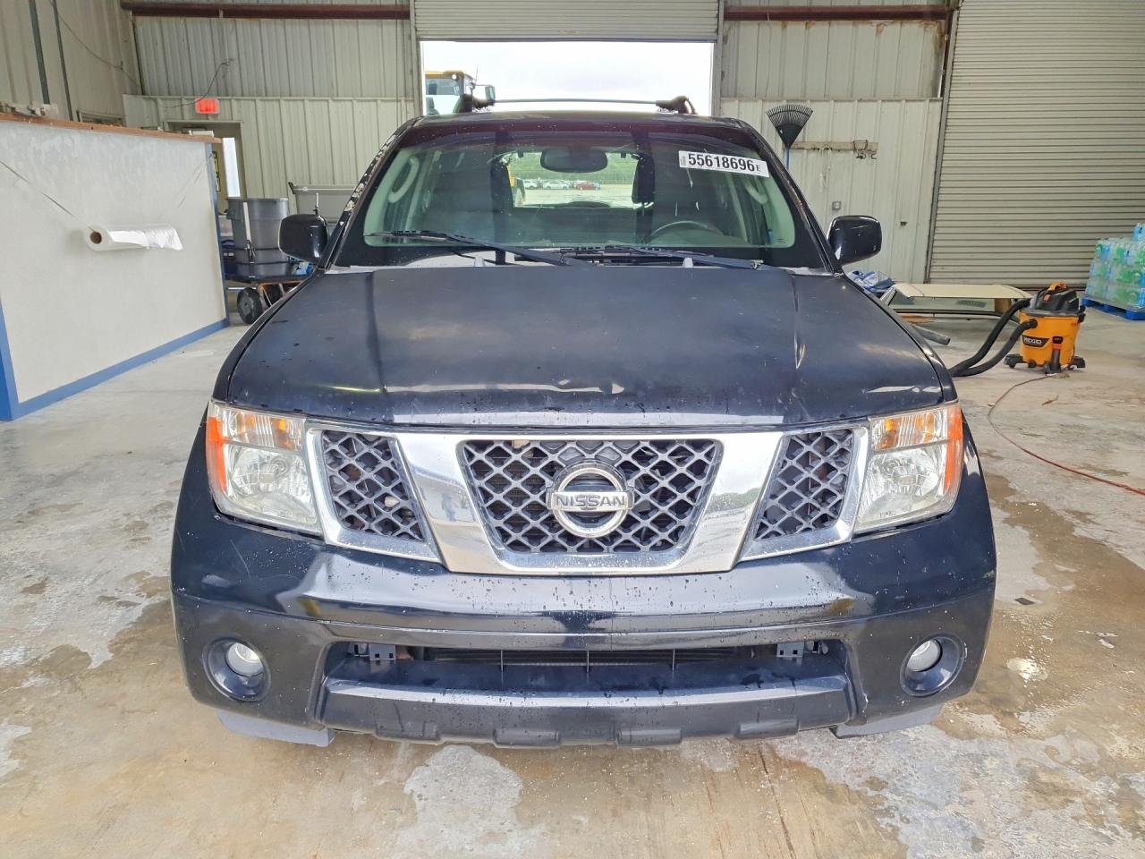 Nissan Pathfinder Xe