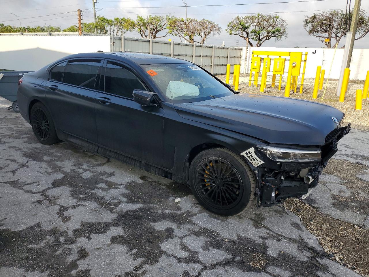 BMW 7 Series Xi