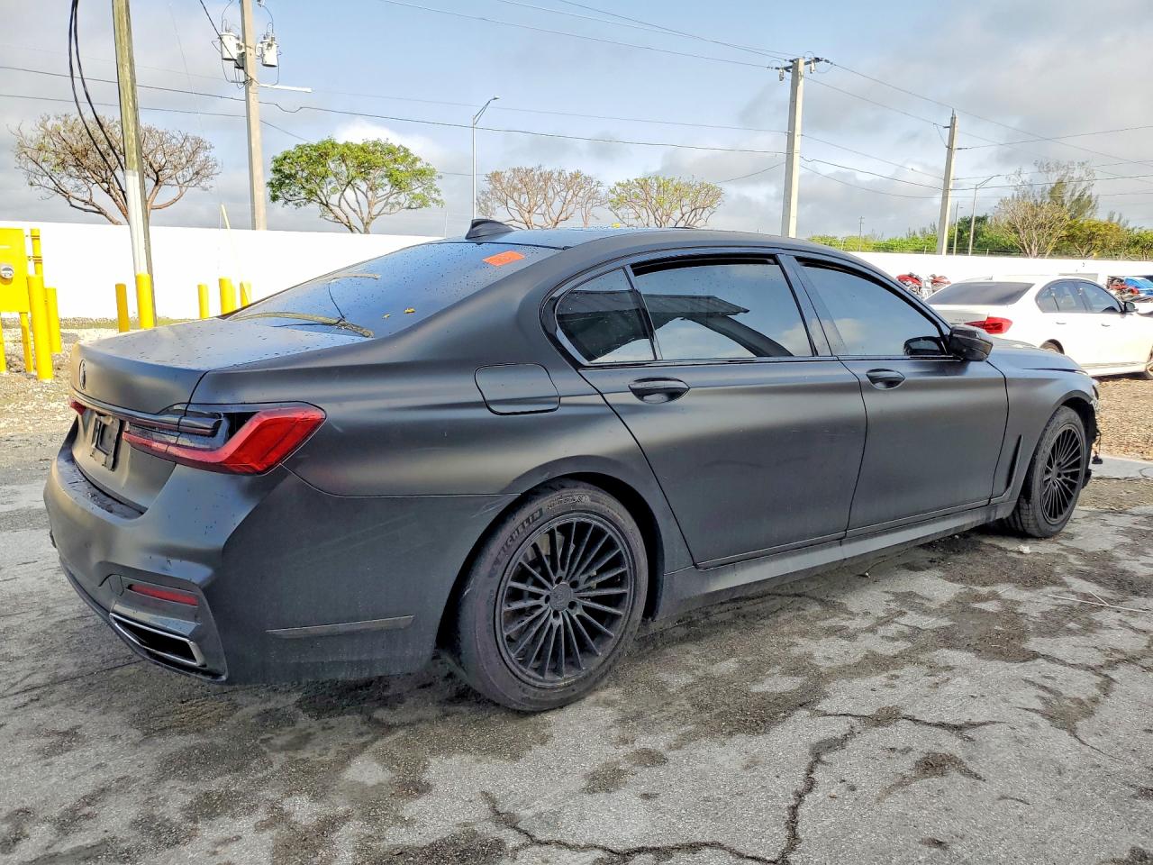BMW 7 Series Xi