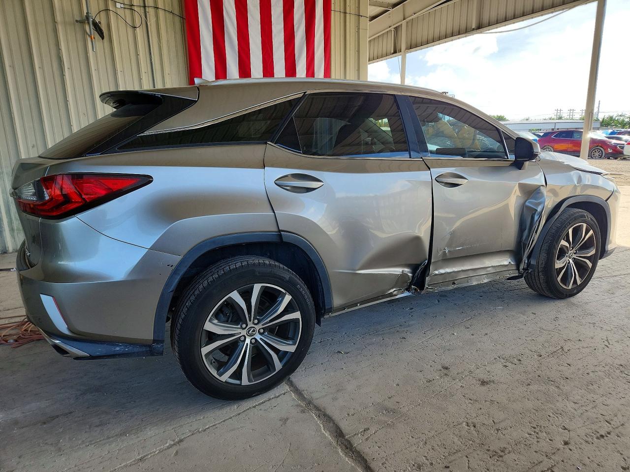 Lexus RX Base