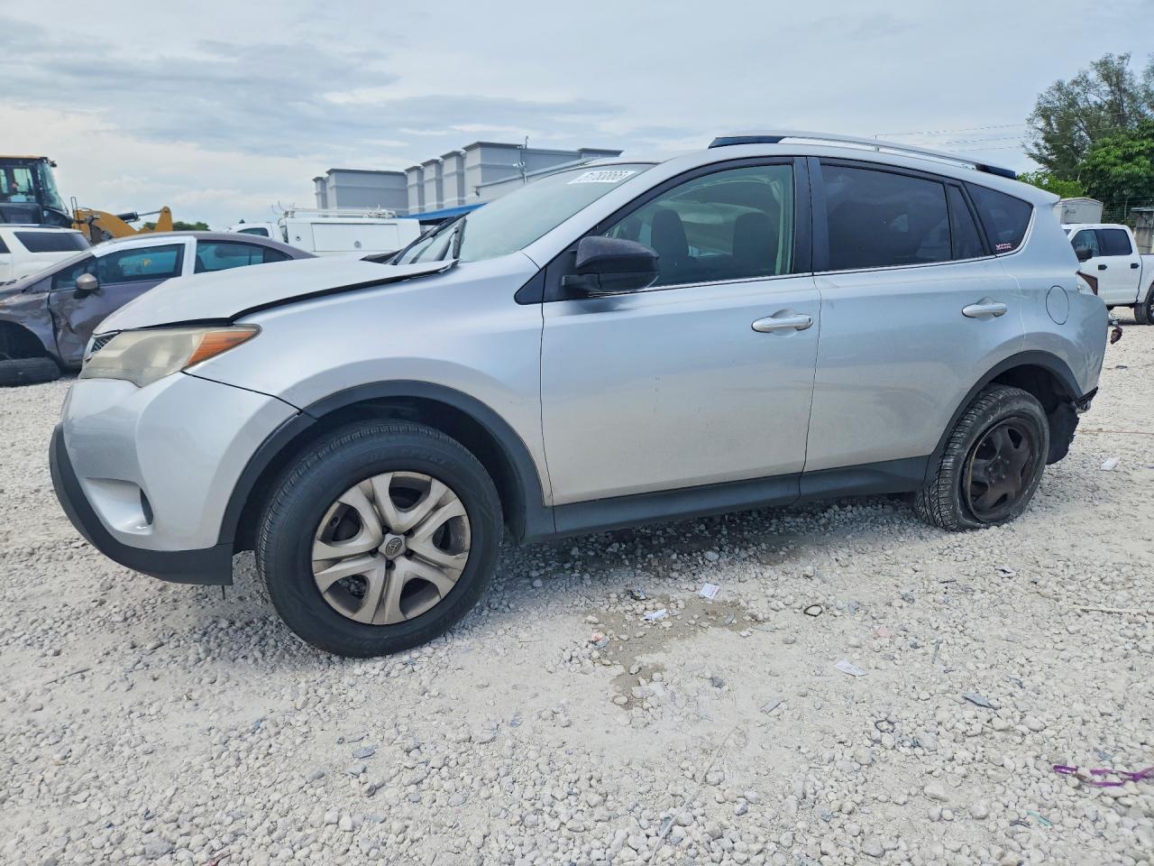 2015 Toyota RAV4 JTMZFREV4FJ******