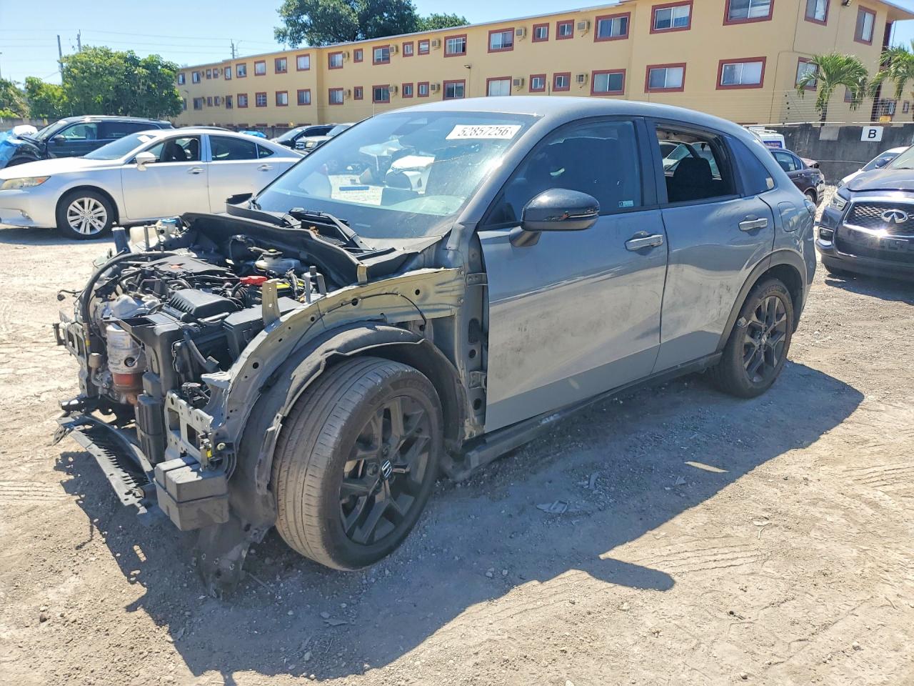 Salvage Honda HR-V Image