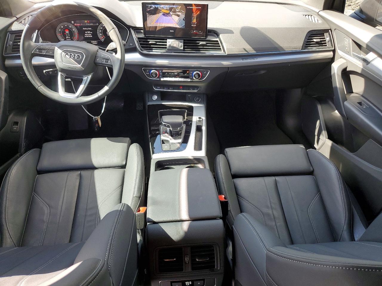Audi Q5 Premium 45