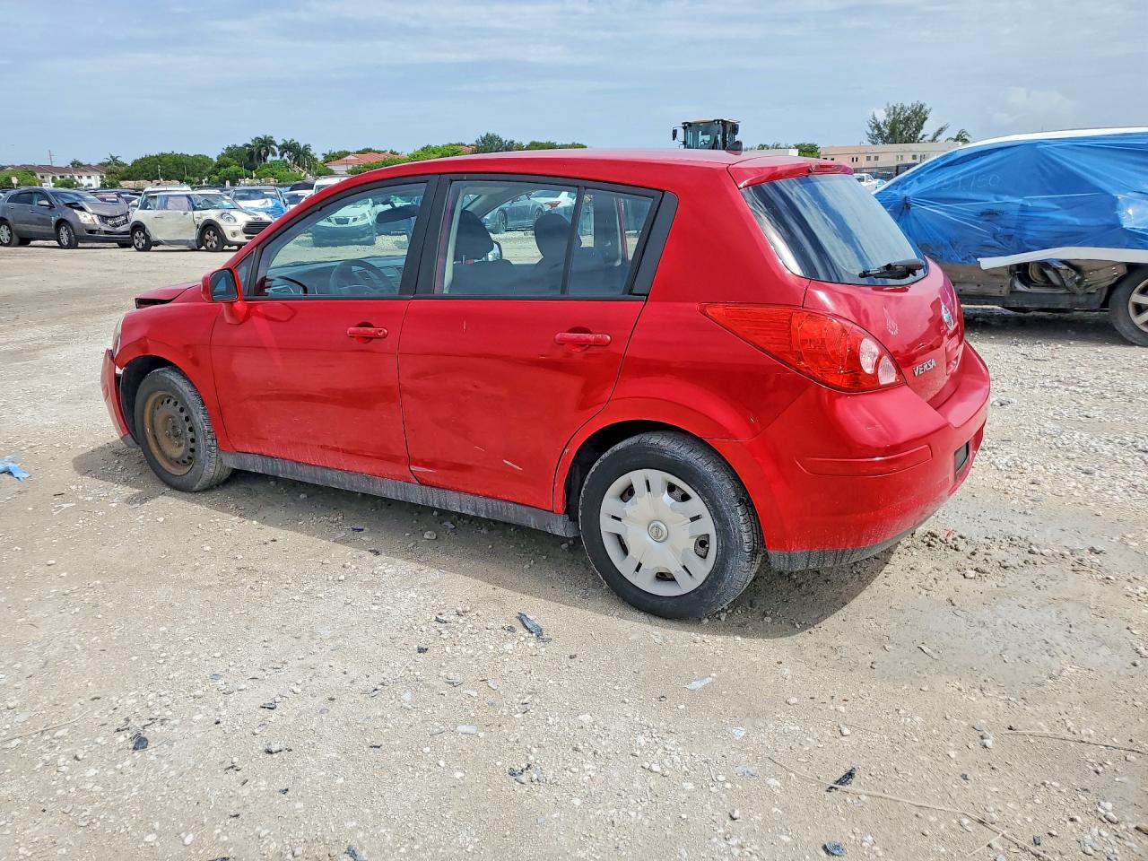 Nissan Versa 1.8 S