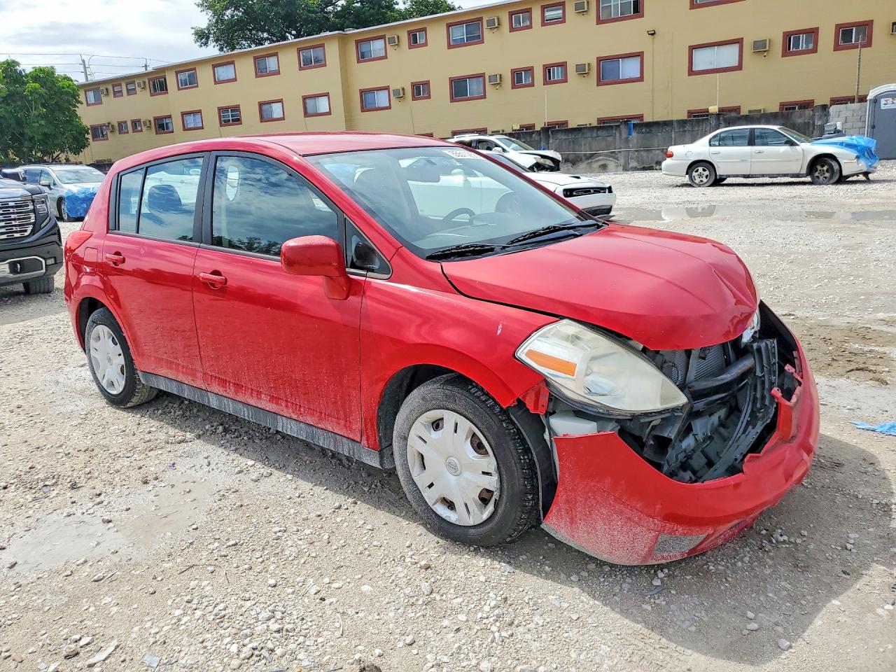 Nissan Versa 1.8 S