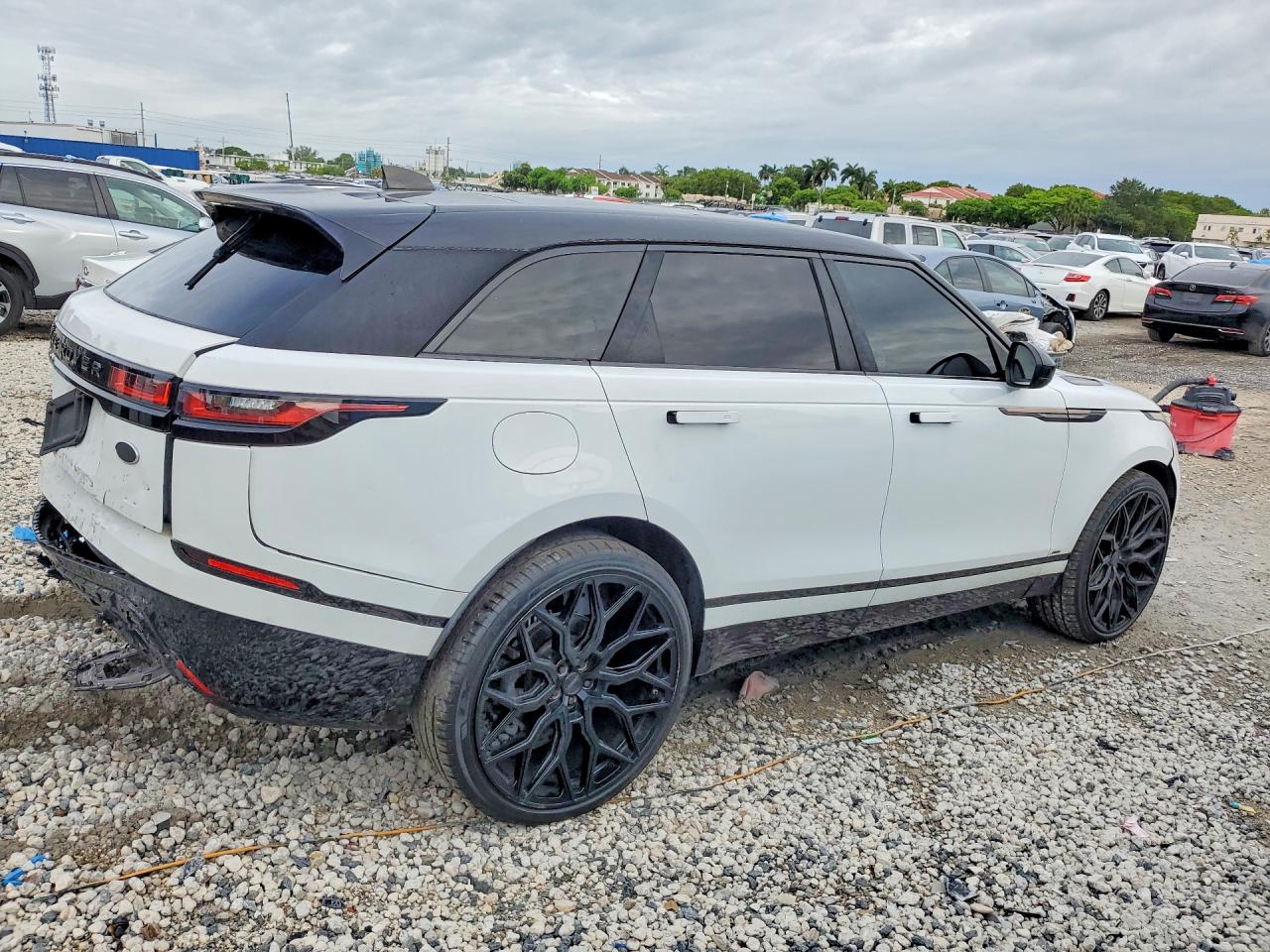 Land Rover Range Rover R-dynamic Se