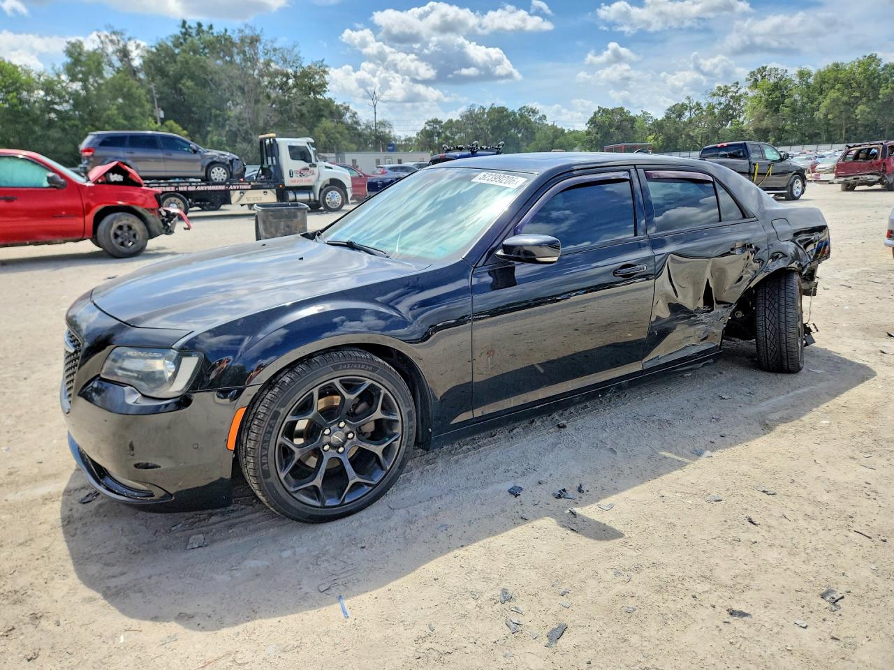 Salvage Chrysler 300 Image