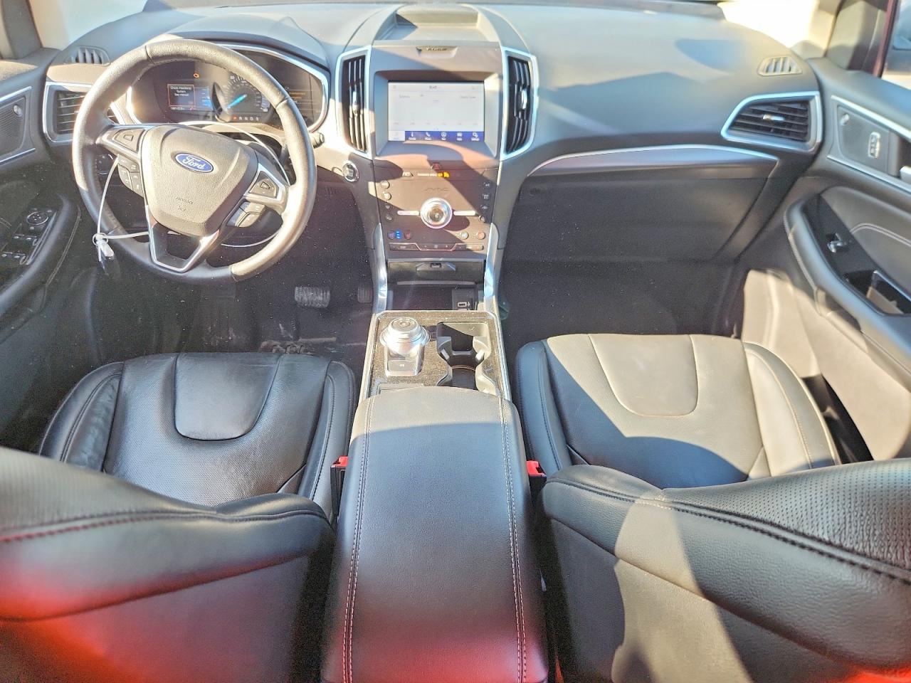 Ford Edge Titanium