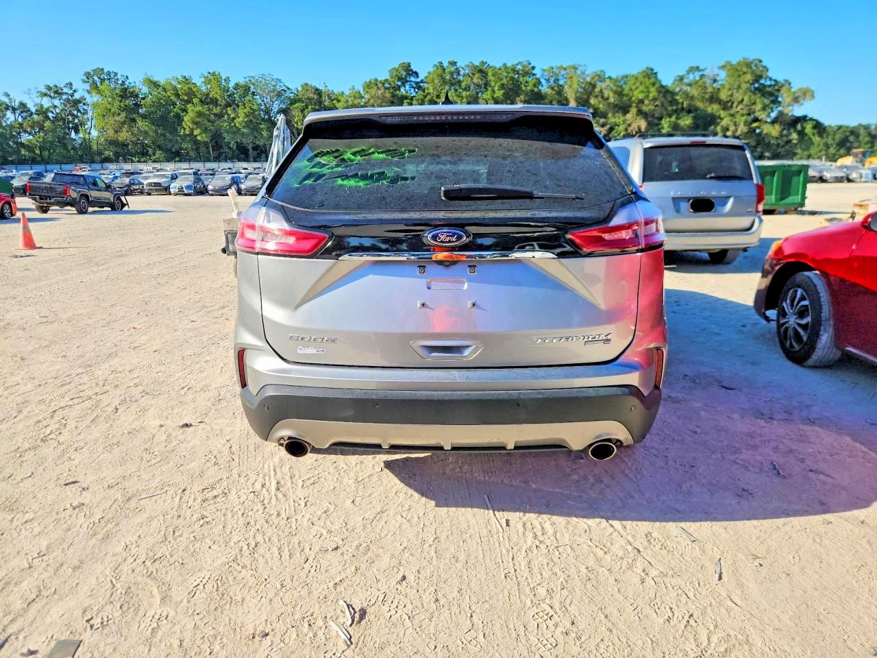 Ford Edge Titanium