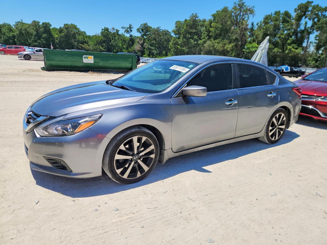 Salvage Nissan Altima Image