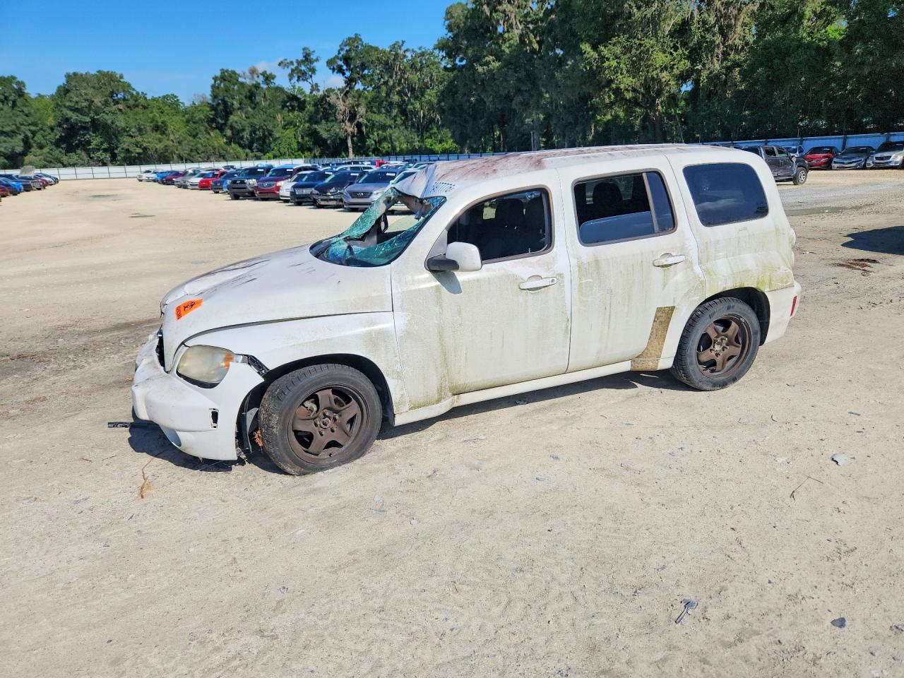 Salvage Chevrolet HHR Image