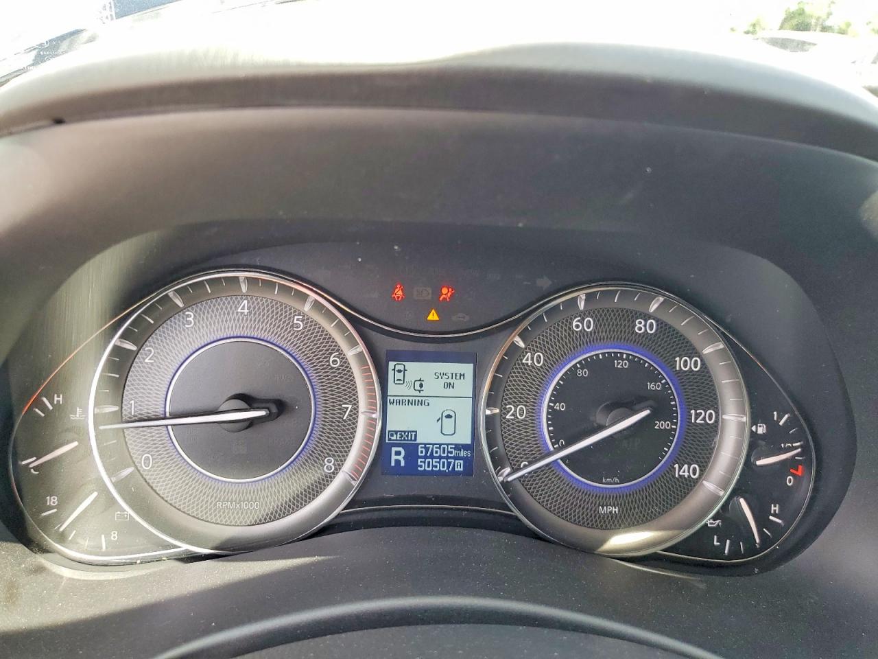 INFINITI Qx Base