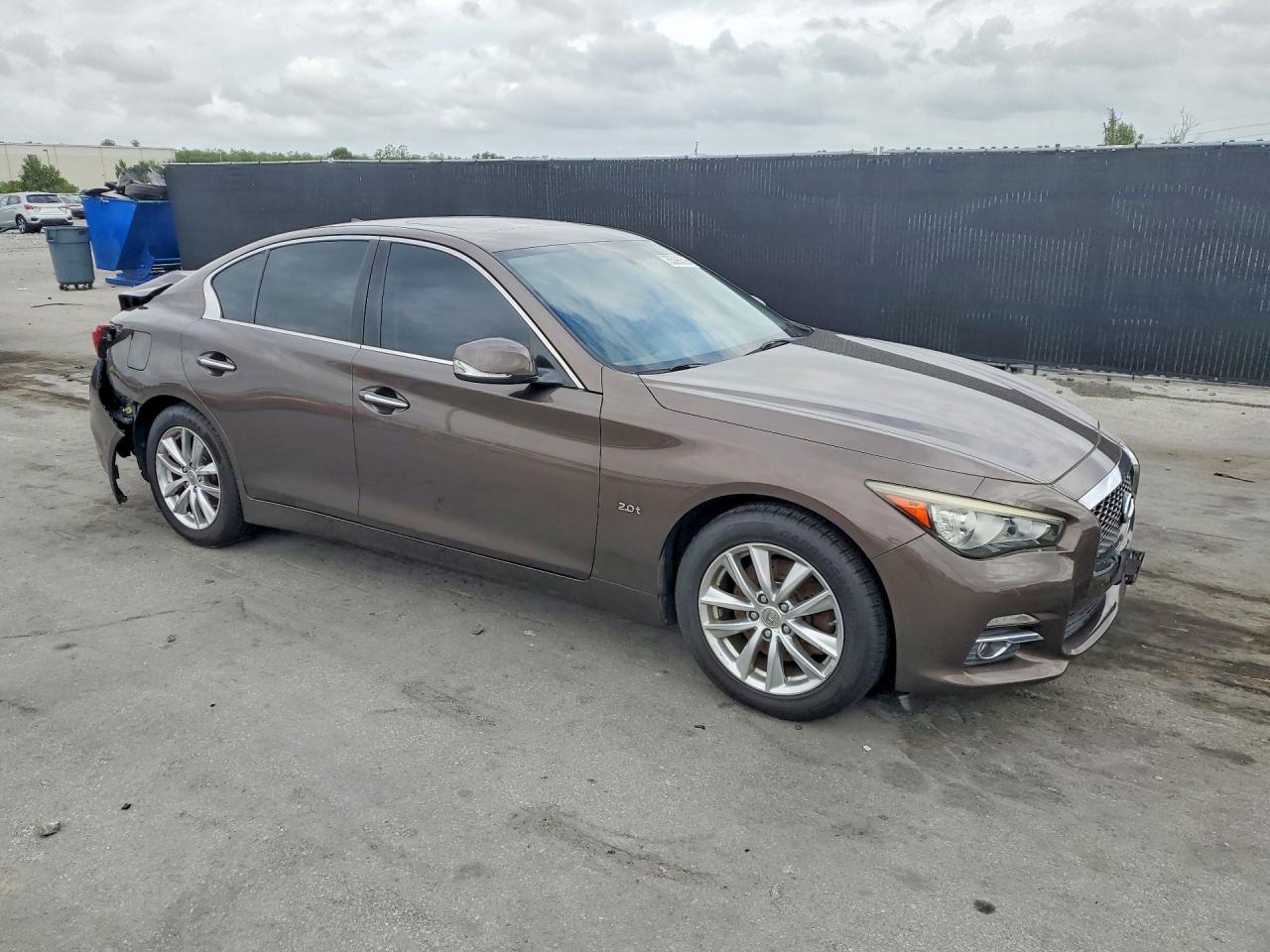 INFINITI Q50 2.0t Premium