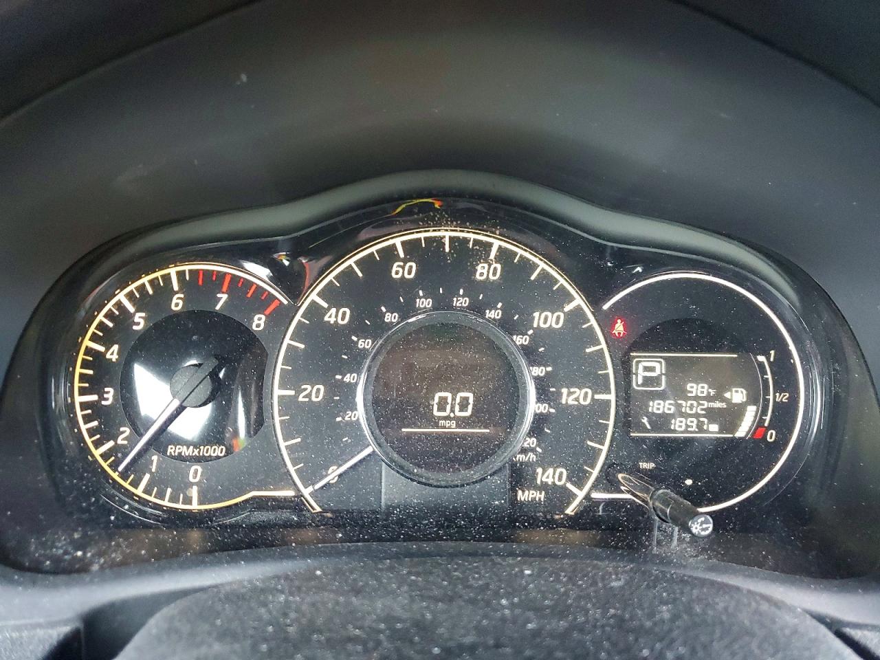 Nissan Versa Sv