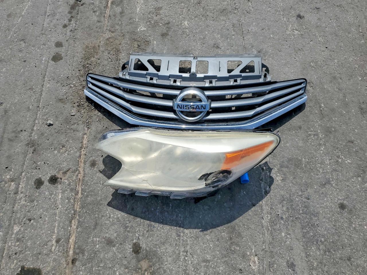 Nissan Versa Sv