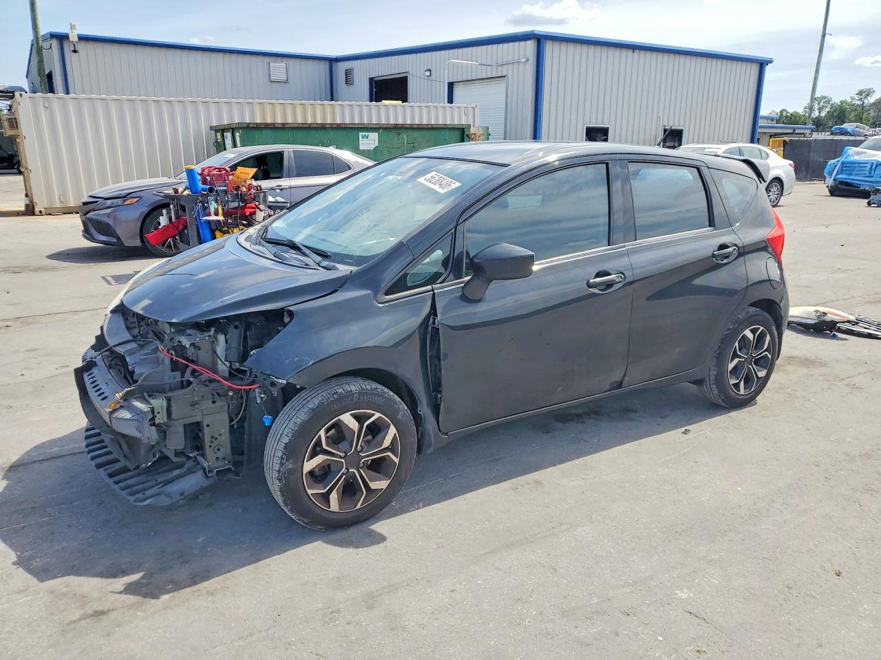 Salvage Nissan Versa Image