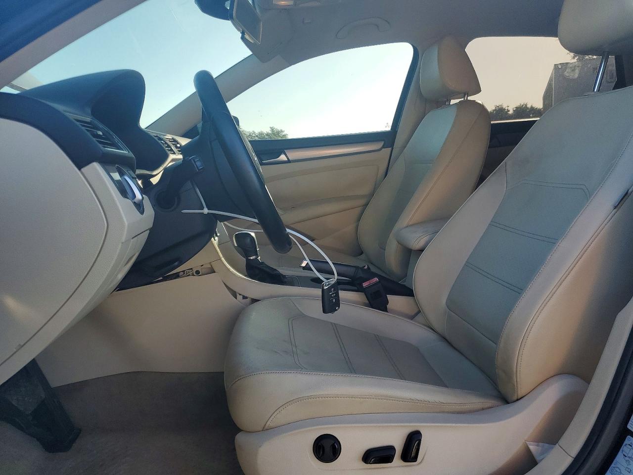 Volkswagen Passat S