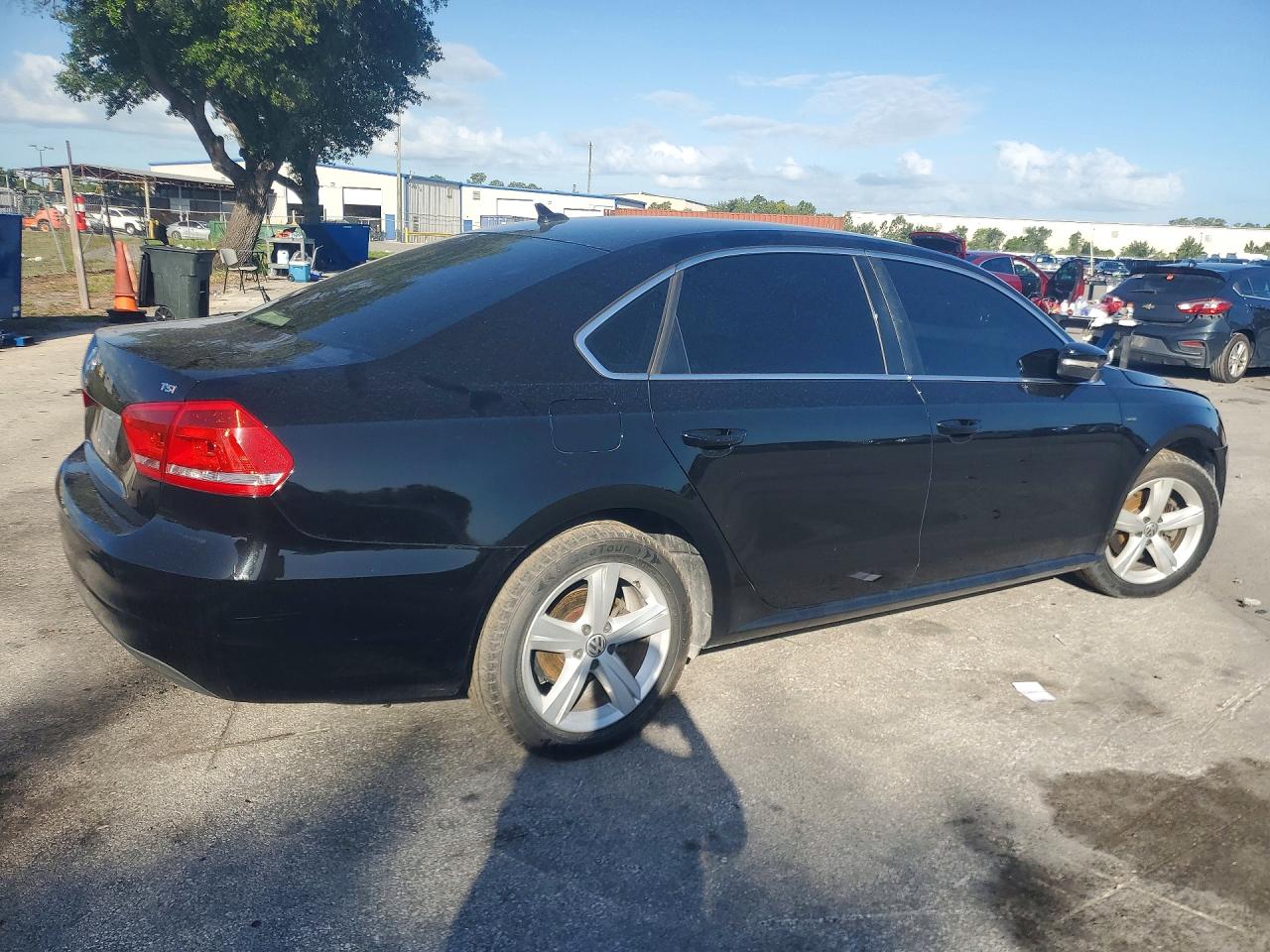 Volkswagen Passat S