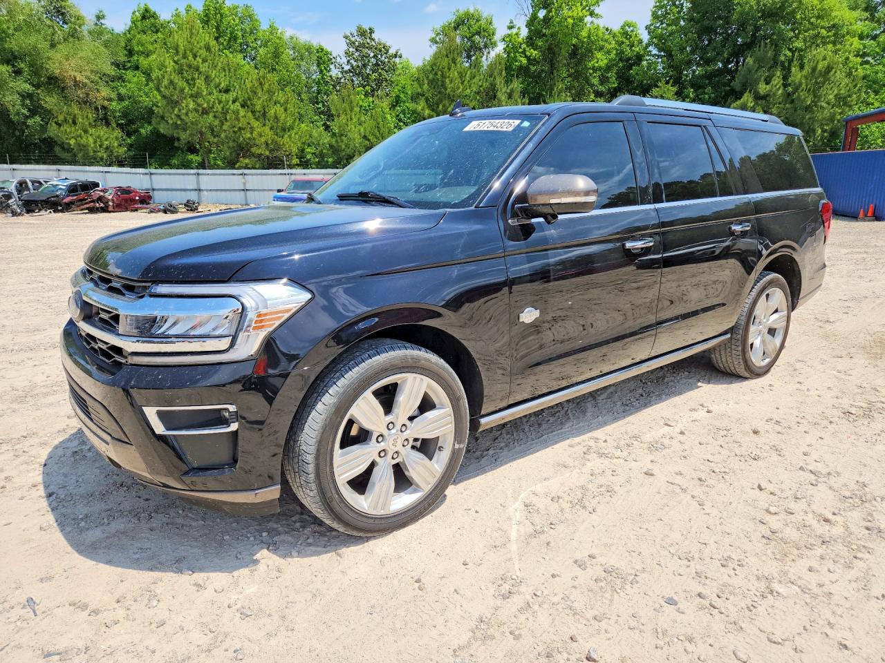 Salvage Ford Expedition Image