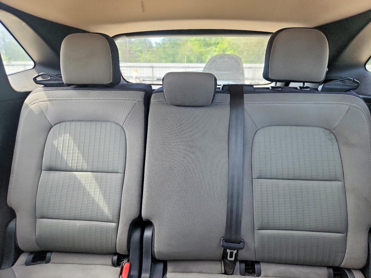 Ford Escape S